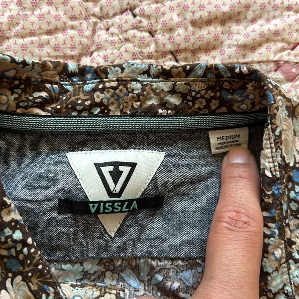 Vissla button down shirt - Picture 4 of 4